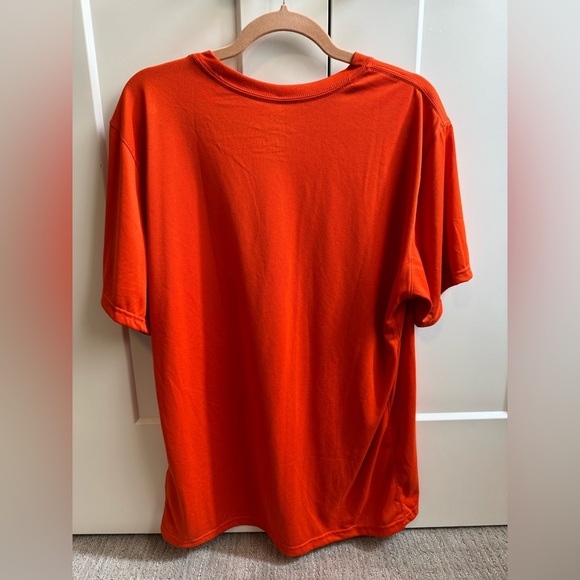 Nike Men's Vibrant Orange Short Sleeve Tee - Picture 2 of 3